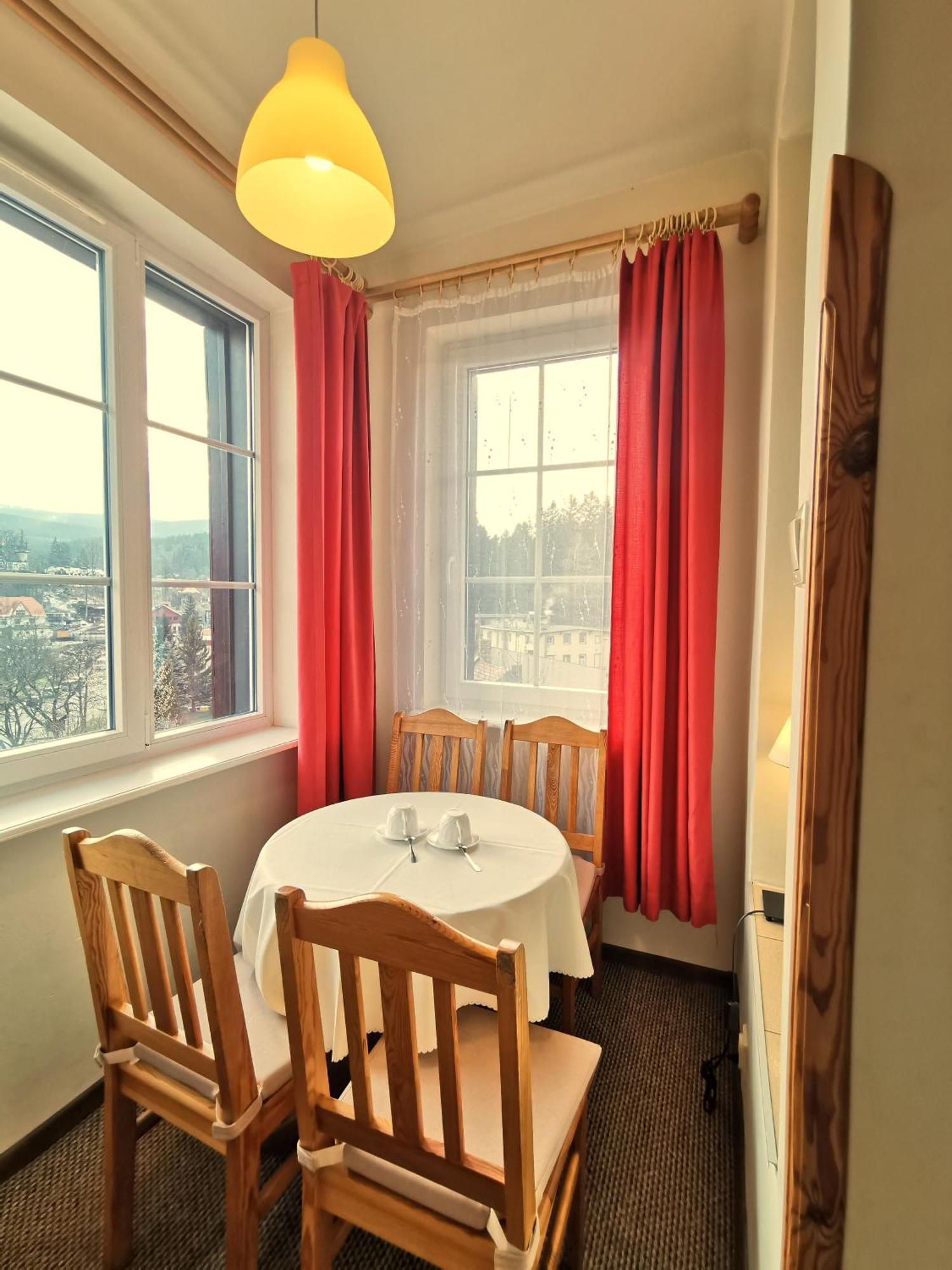 Jeleni Rog Bed & Breakfast *